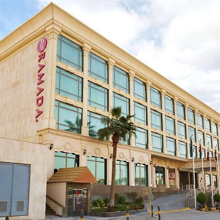 Ramada Riyadh Hotel Exterior photo