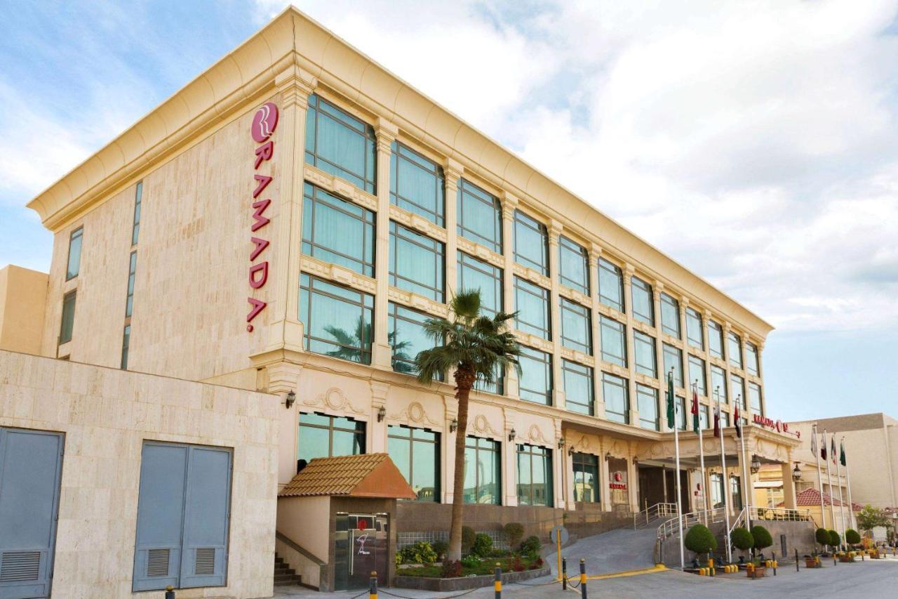 Ramada Riyadh Hotel Exterior photo