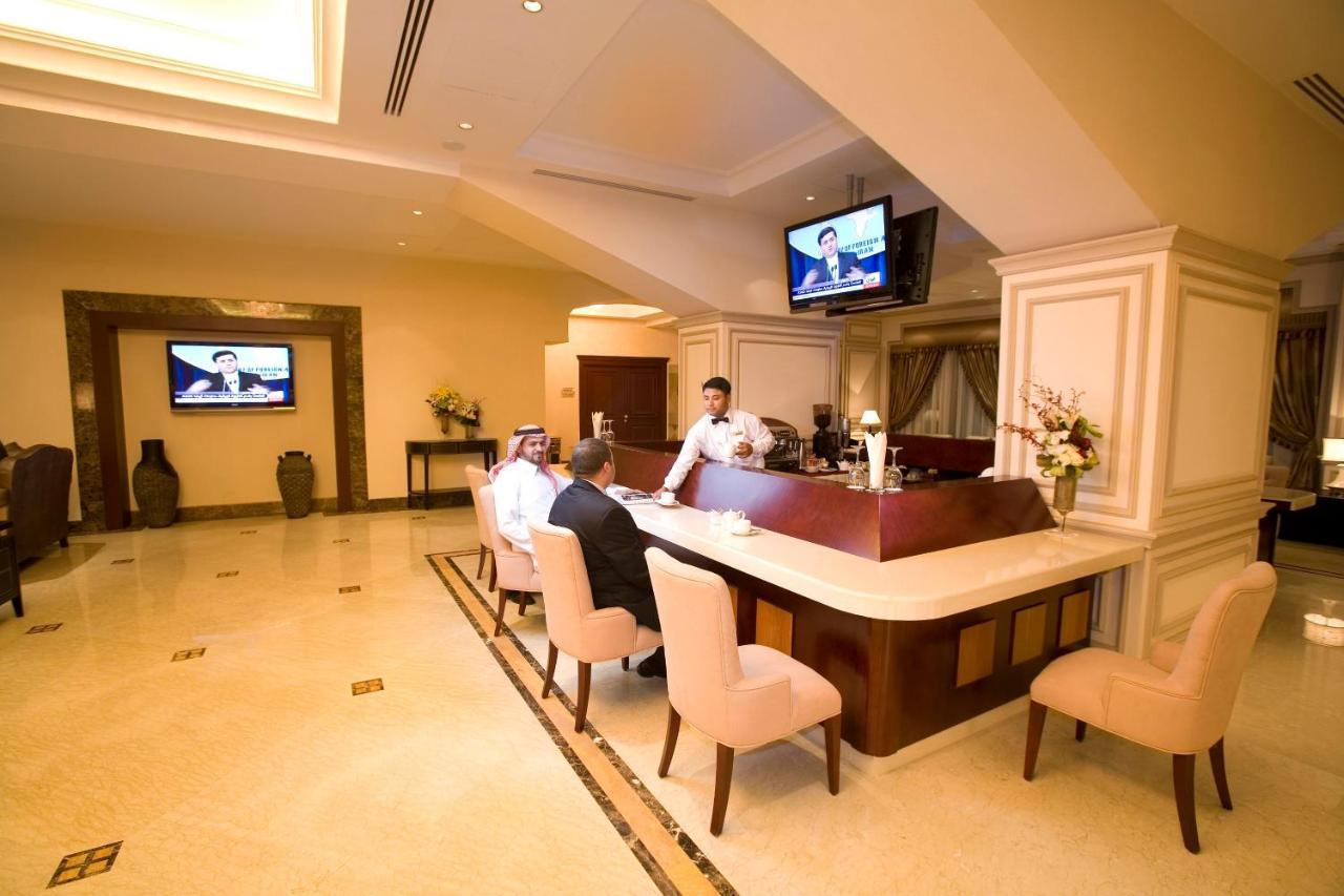 Ramada Riyadh Hotel Exterior photo